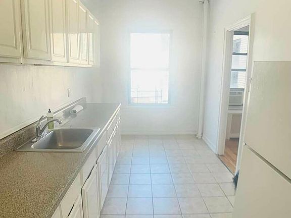2nd image of 128 Fort Washington Ave APT 8E