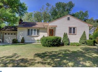 104 Lippincott Ave, Riverton, NJ 08077