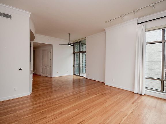 5th image of 2211 Briarglen Dr APT 705
