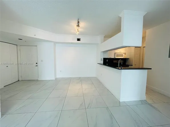 17150 N Bay Rd APT 2902, Sunny Isles Beach, FL 33160