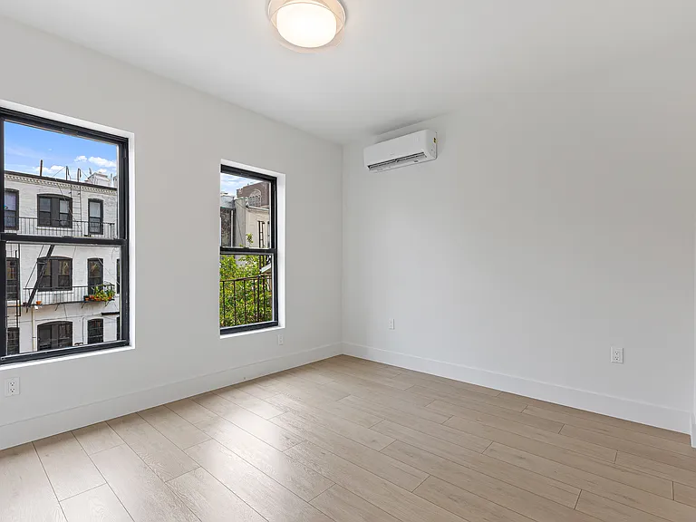 352 Palmetto St #1L — Photo 7