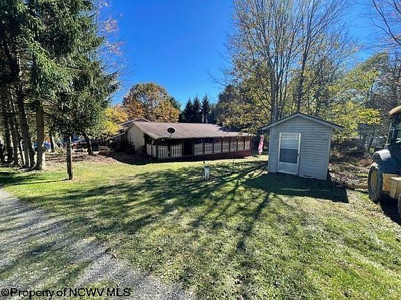 3rd image of 1307 Ruth Farm Rd