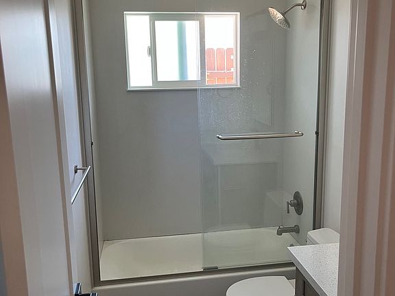 5th image of 1489 Brighton Ave #D