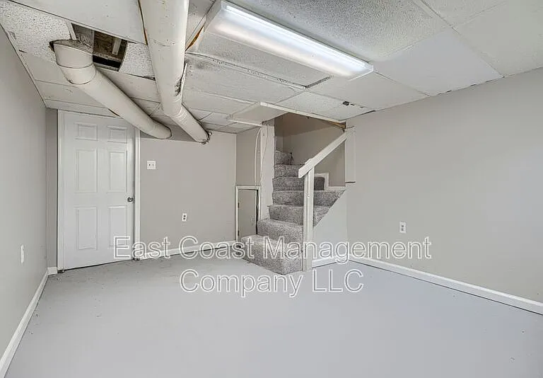 1220 W Pratt St — Photo 19