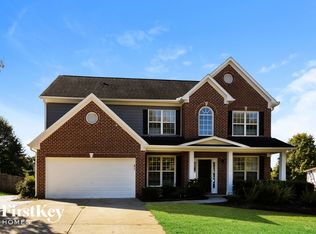 1074 Forest Creek Dr, Canton, GA 30115