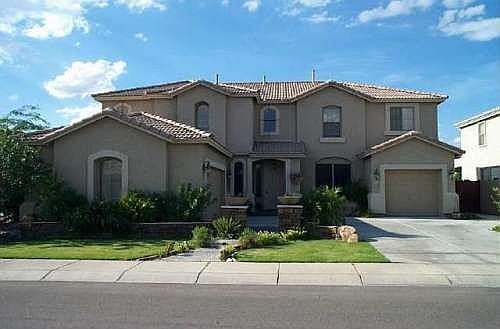 1st image of 1690 E Redwood Pl