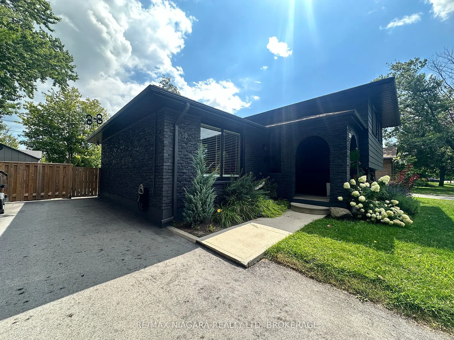 1 bed, $1,600 — Photo 3