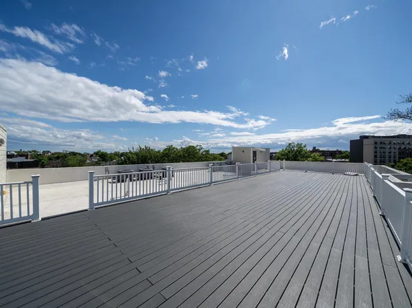 65 Storms Avenue image 23 of 29