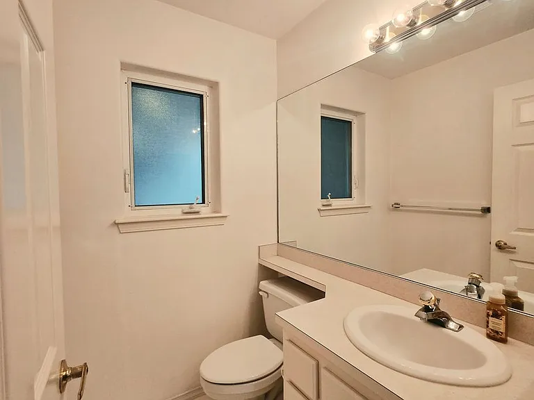 101 Mockingbird Ln — Photo 19