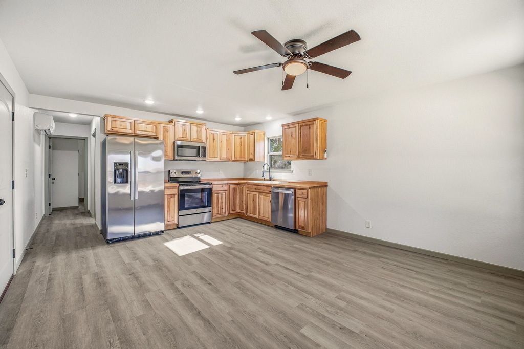 483 Private Road 729, Bluff Dale, TX - View 5