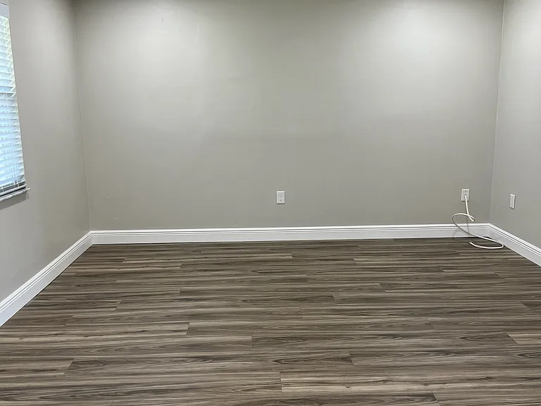 2316 Monty Ln — Photo 2