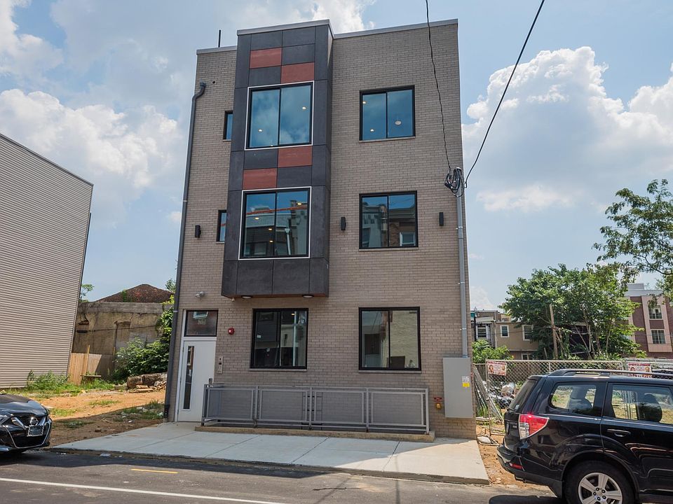 1st image of 3716 Haverford Ave #2A