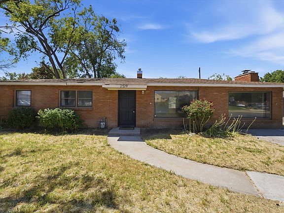 2nd image of 2519 S Vista Ave
