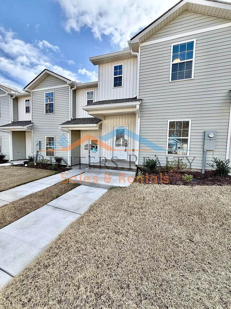 Modern Luxury Townhouse in the Heart of Huntsville — Photo 2