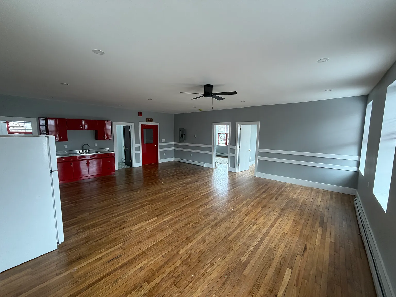 2 bed, $1,900 — Photo 3