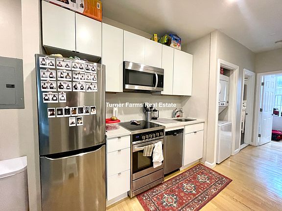 3rd image of 93 Hudson St #1