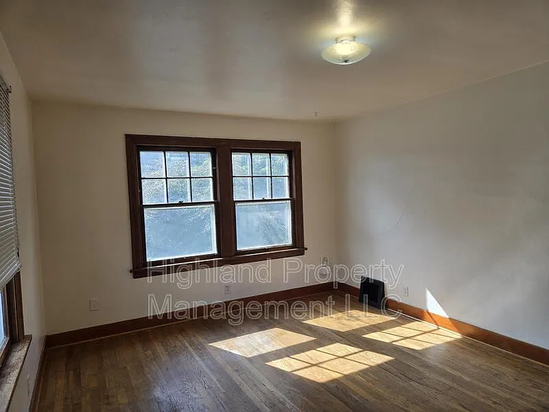 Pullman-Sunnyside Hill — Photo 3