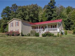 1197 Biter Rd, Cunningham, TN 37052
