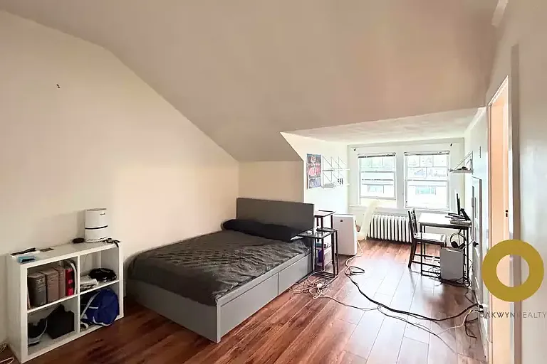 1191 W 12th Ave #1A — Photo 2