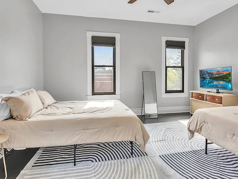 139 S 8th St #137 — Photo 16