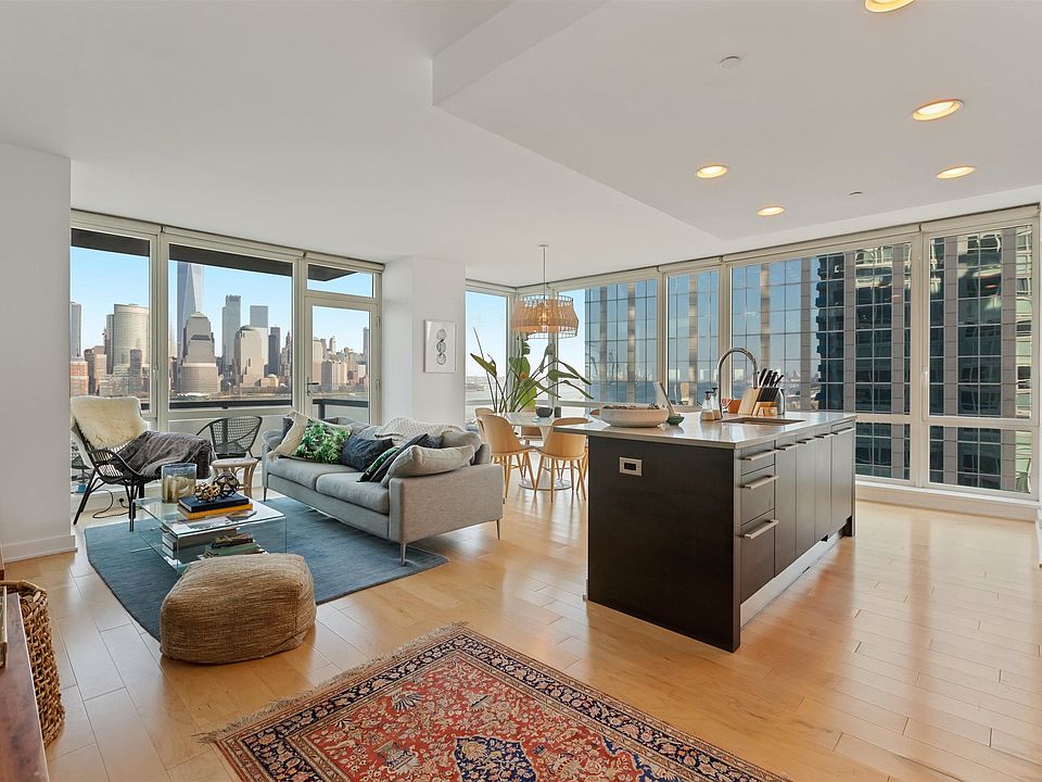 1st image of 2 2nd St APT 1705
