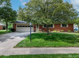 3883 Wimbledon Cir, Dayton, OH 45420