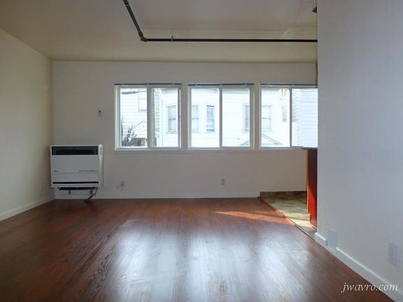 5th image of 25 Elgin Park APT 3