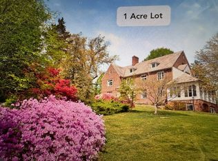 5553 Little Falls Rd, Arlington, VA 22207