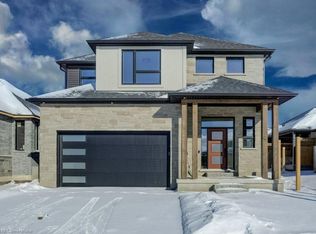 76 Weymouth St, Elmira, ON