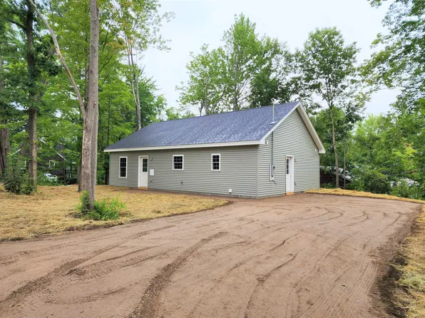 16 Hillside Avenue, Auburn, ME 04210