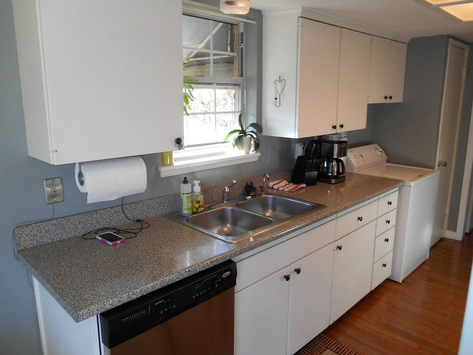2nd image of 831 Wateka Way