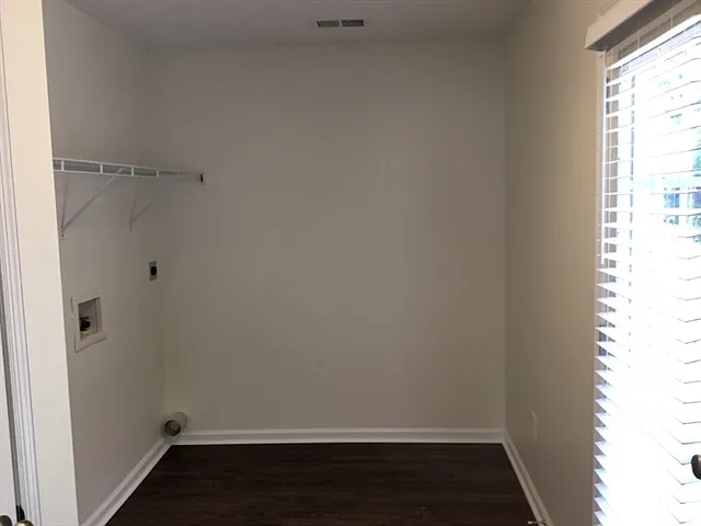 1425 Gemstone Blvd — Photo 18