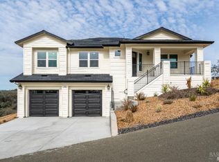 370 Tehuacan Rd, Ukiah, CA 95482