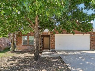 6008 Marsh Rail Dr, Denton, TX 76208
