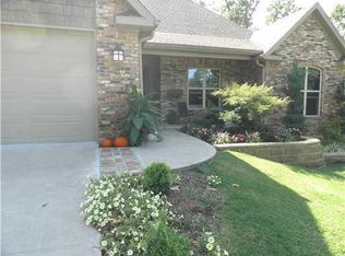 3 Sullivan Ln, Bella Vista, AR 72714