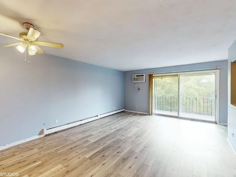 8111 Waterbury Ct — Photo 33