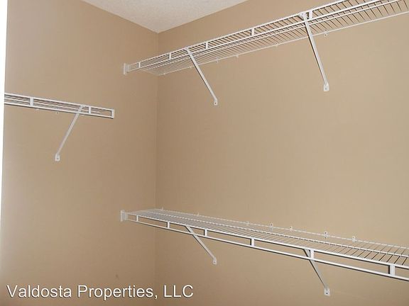 5th image of 5831 Barkley Ln