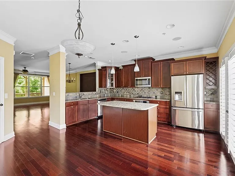 6153 Indian Wood Cir SE — Photo 6
