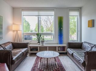 232 Sonnenschein Way, Saskatoon, SK S7M0W2