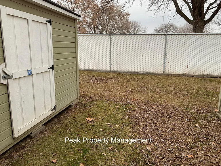 106 Hunter Ct #101 — Photo 13