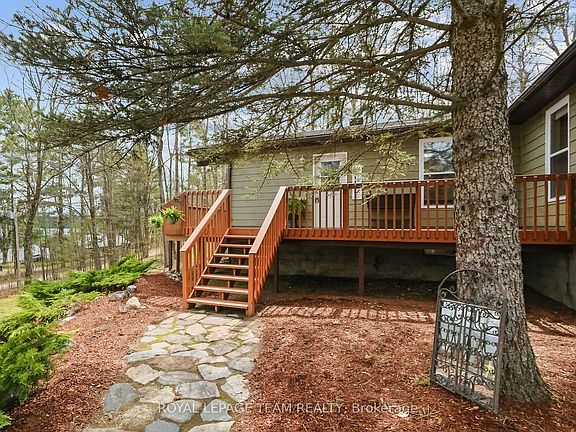 2nd image of 371 Kennedy Rd