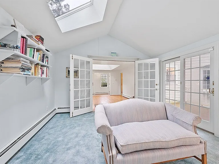 6 John Matthews Rd — Photo 3