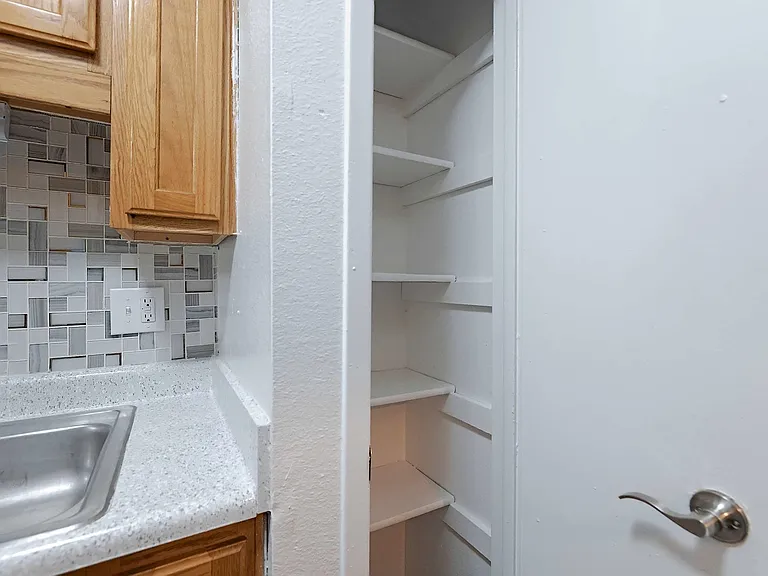 Ambassador Apartments — Photo 18