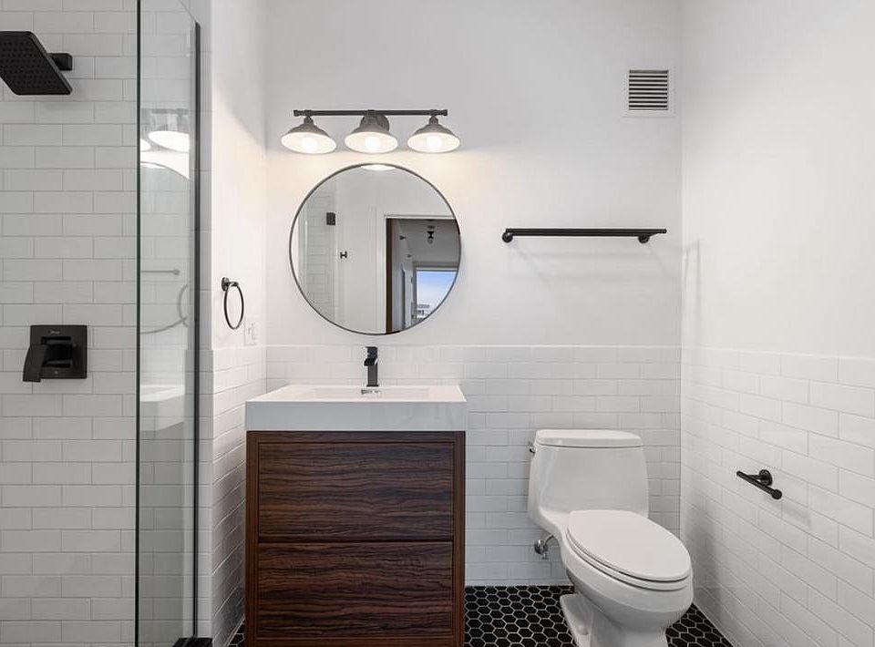 1st image of 757 N Orleans St #1