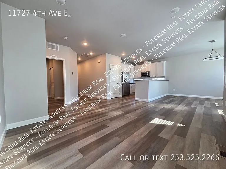11727 4th Ave E — Photo 13