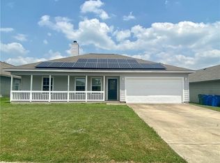 504 Debra Dr, Taylor, TX 76574