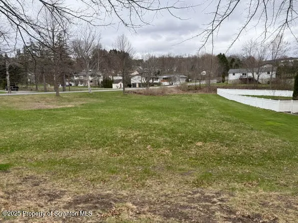 Willowbrook Rd & Edella, Clarks Summit, PA 18411