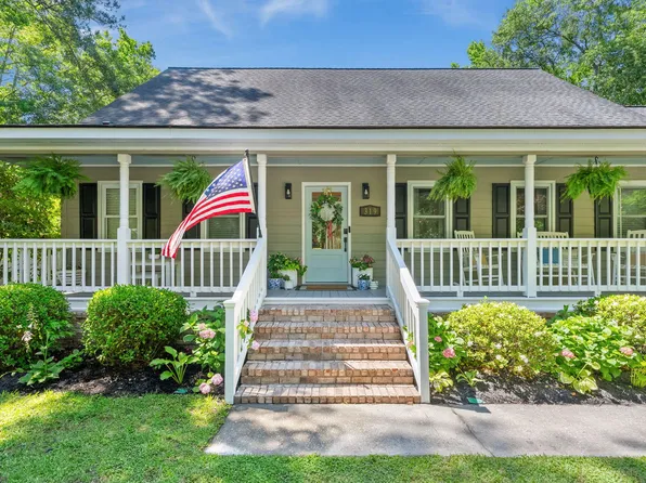 319 Middleton Blvd, Summerville, SC 29485