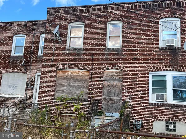2945 Royden St, Camden, NJ 08105