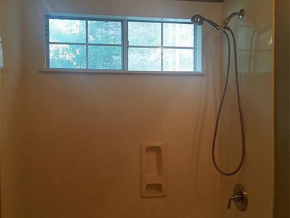 2nd image of 18627 Mosshill Estates Ln
